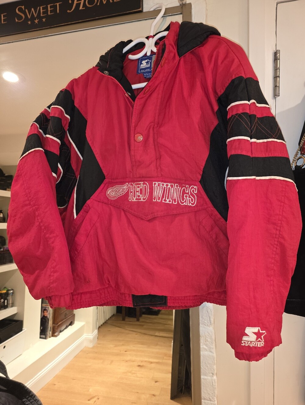 Vintage 1990s Detroit Red Wings Starter "Center Ice" Puffer Pullover Jacket